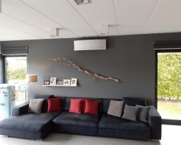Pompe à chaleur Daikin Emura 5 kw froid et 5.8 kw de chaud